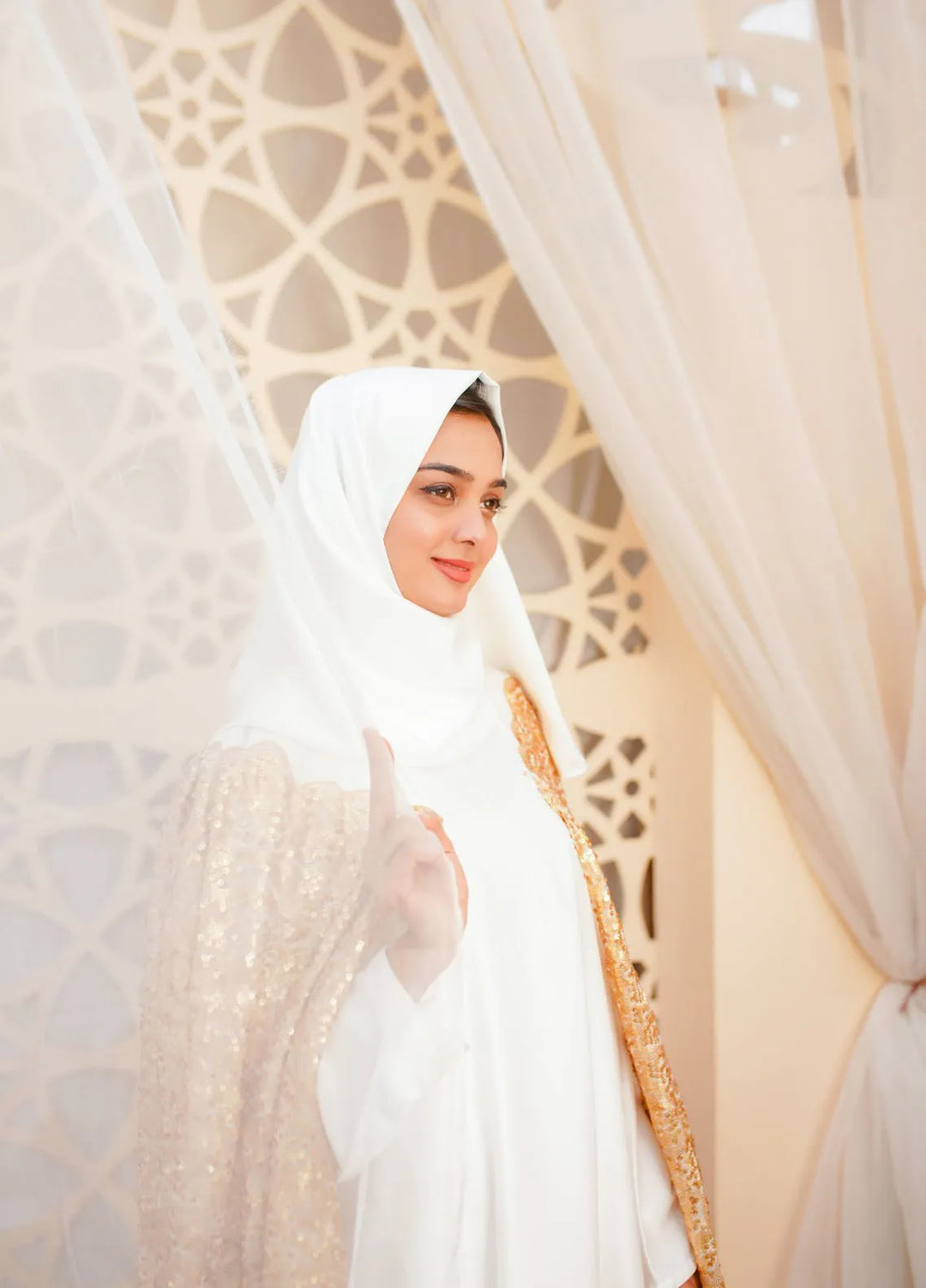 La Khilaba Pret Embroidered Net Sequin Abaya Luxury Sequin
