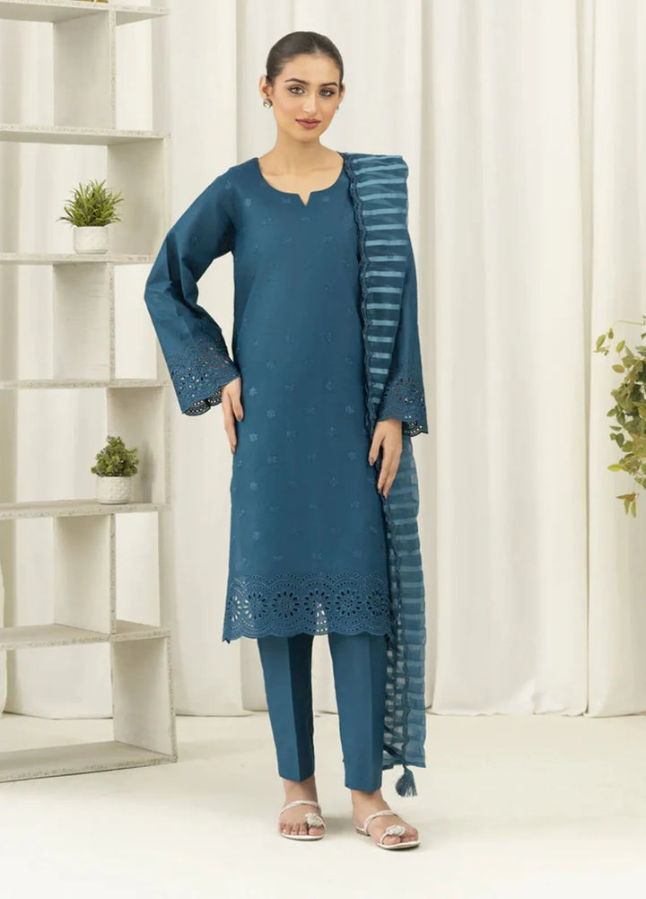 La Rosaa Pret Embroidered Cotton Lawn 3 Piece Suit Either