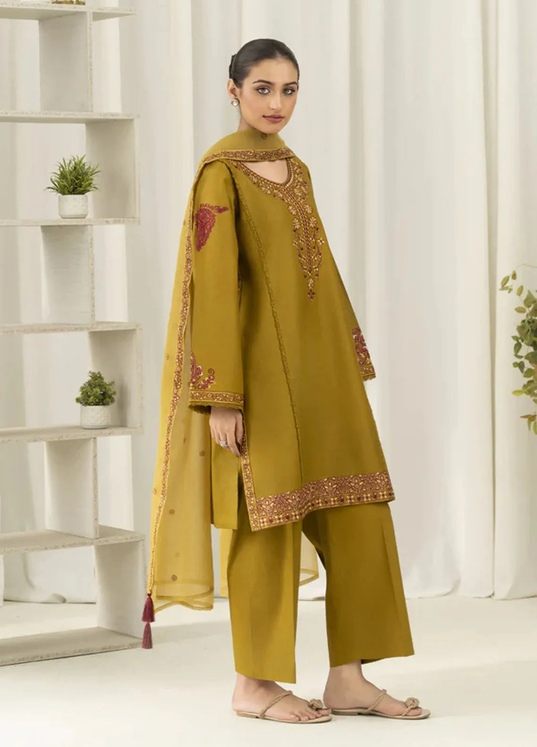 La Rosaa Pret Embroidered Cotton Lawn 3 Piece Suit Tourmaline
