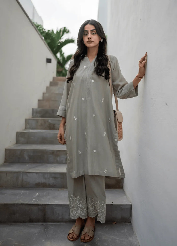 La Rosaa Pret Embroidered Khaddar 2 Piece Suit Luna