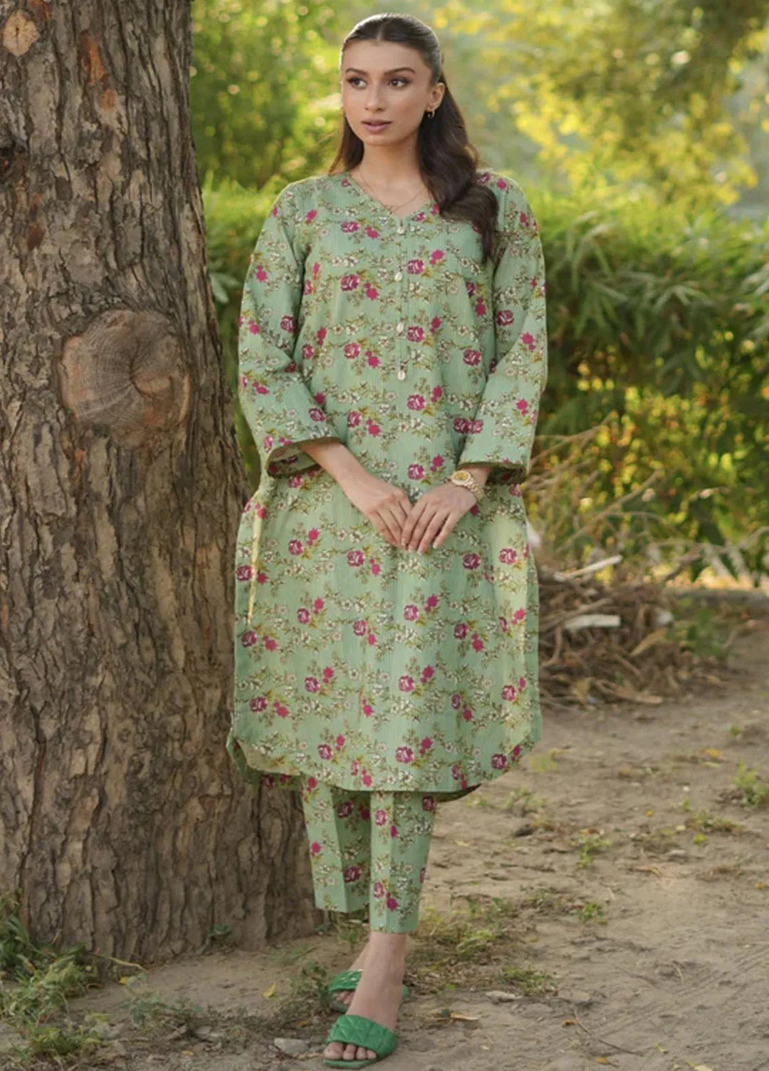 La Rosaa Pret Printed Khaddar 2 Piece Suit Florabeu