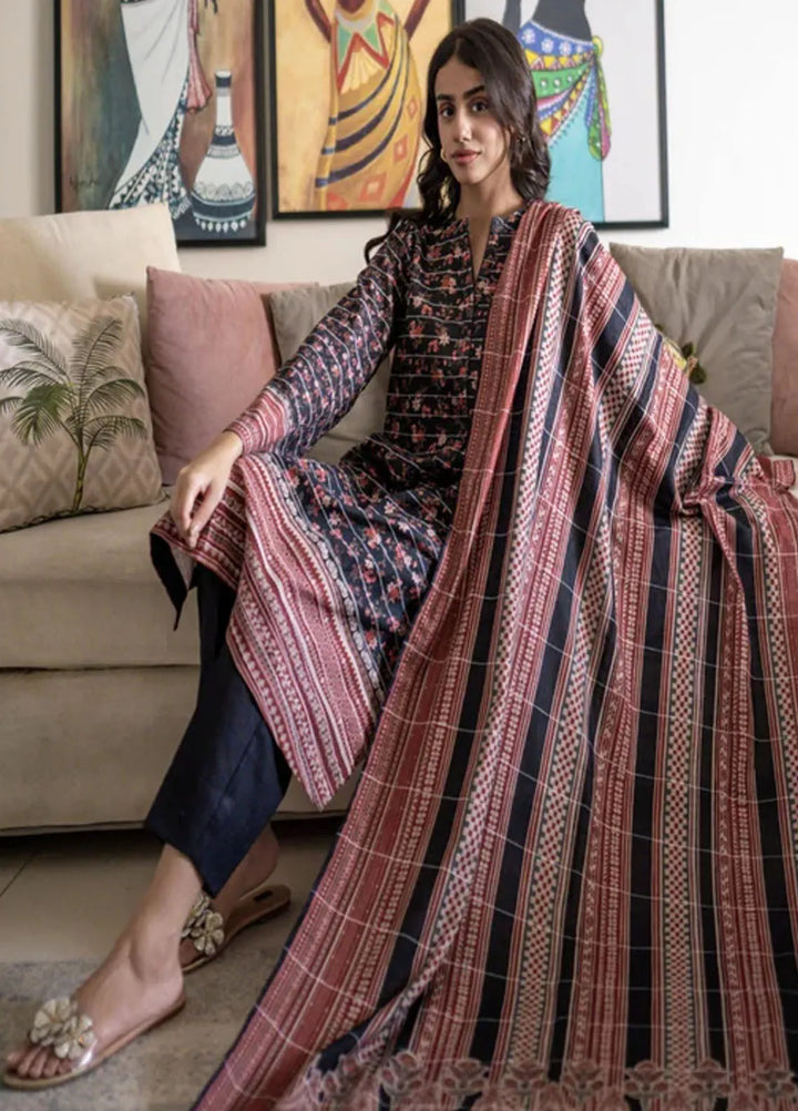 La Rosaa Pret Printed Khaddar 3 Piece Suit Tia
