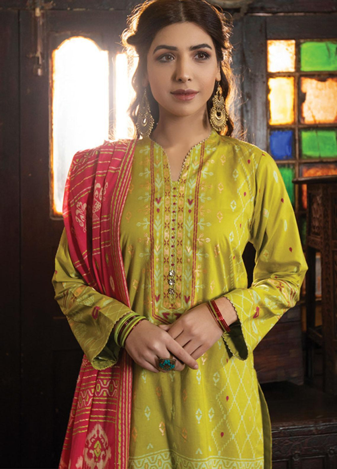Dareechay By Lakhany Printed Lawn Suits Unstitched 3 Piece LSM21D 3010 - Summer Collection