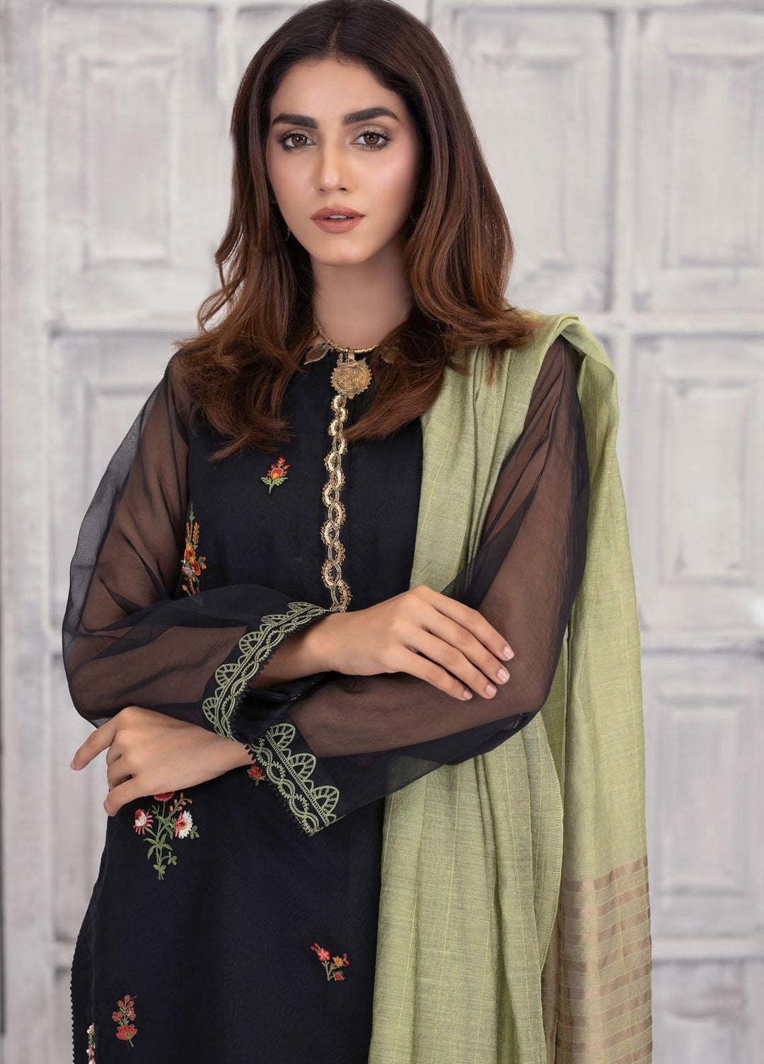 Lakhany Luxury Pret Embroidered Raw Silk 3 Piece Suit LSM21FP-3 LSM-2562