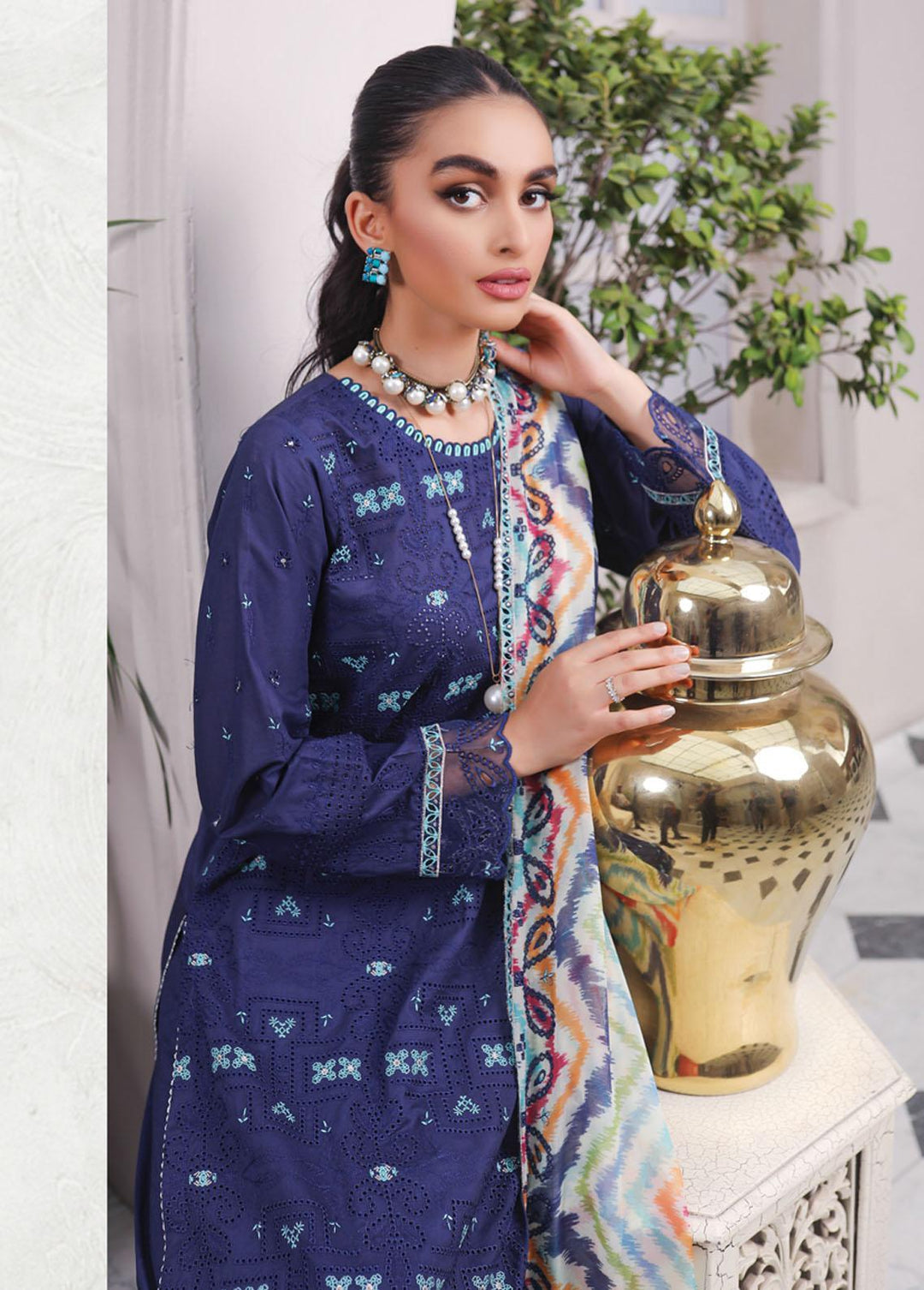 Luckhnowi By Lakhany Embroidered Lawn Suits Unstitched 3 Piece LSM23L CEC-5484 - Premium Collection