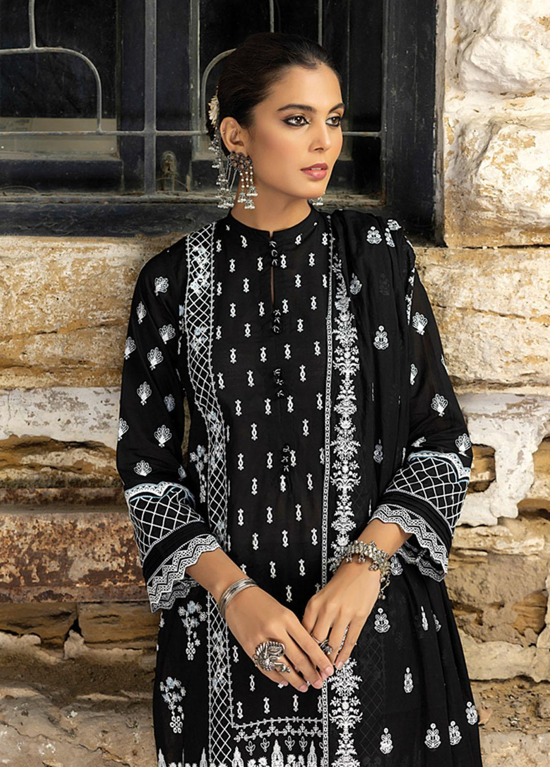 Luckhnowi By Lakhany Embroidered Lawn Suits Unstitched 3 Piece LSM23L LED-0026 - Premium Collection