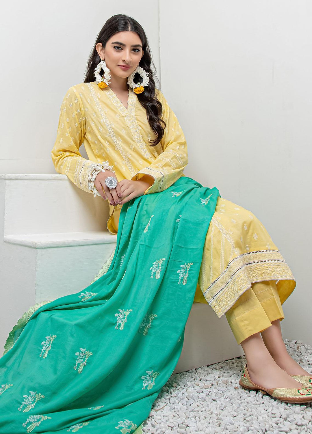 Lakhany Embroidered Lawn Suits Unstitched 3 Piece LSM21LK LEC-8023 - Festive Collection