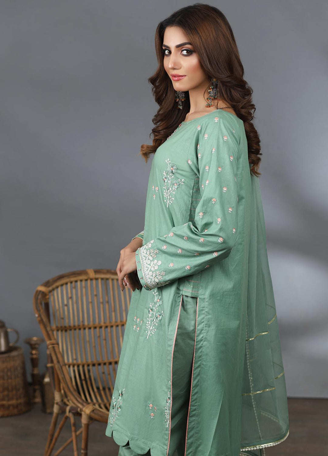 Lakhany Pret Embroidered  Cambric 3 Piece Suit LSM21CM LSM-2221