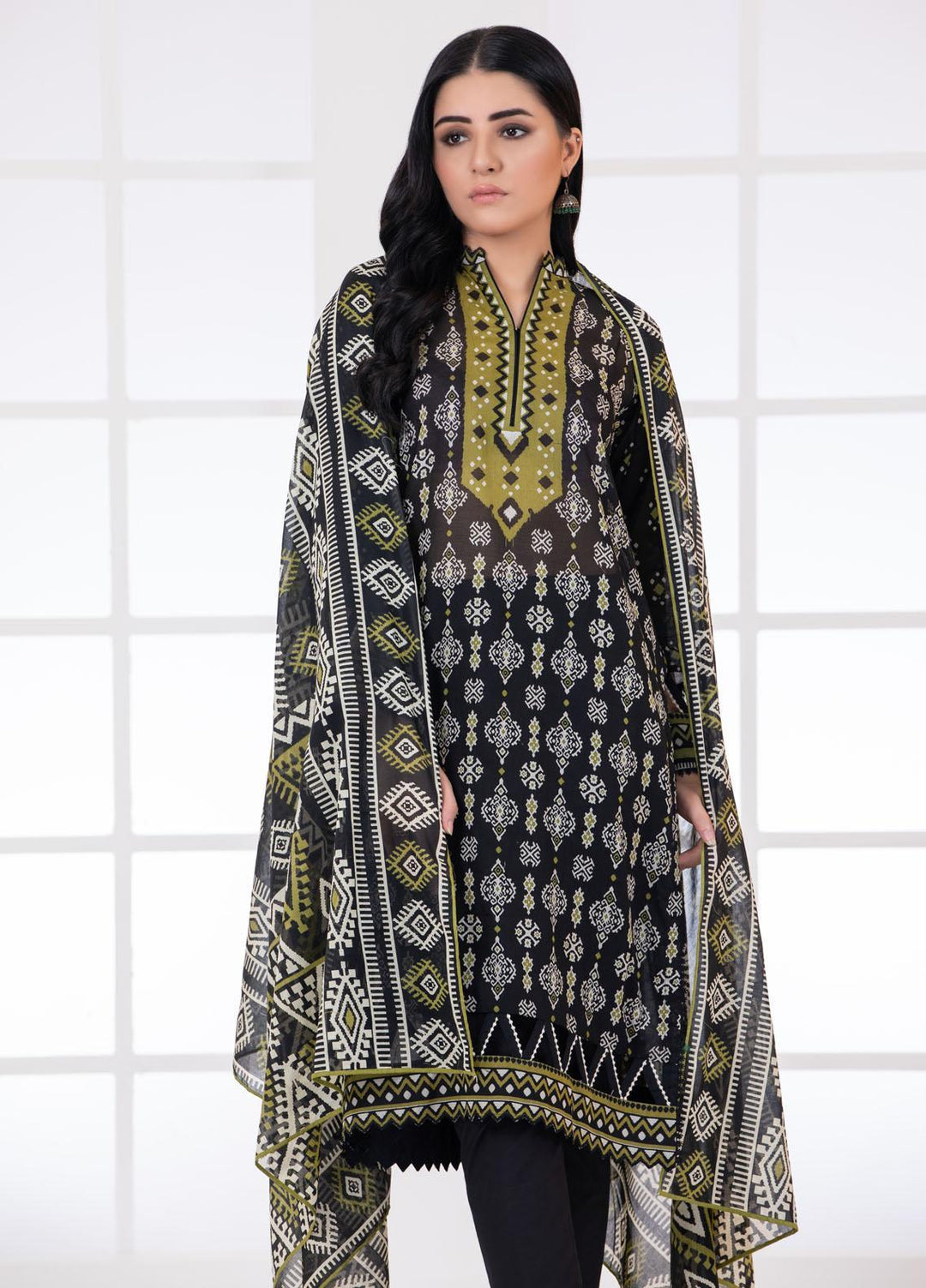 Lakhany Casual Pret  Lawn 3 Piece Suit LSM-2785