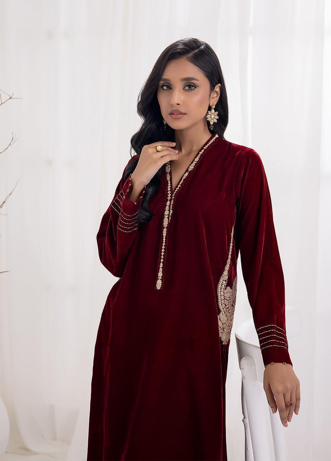 Lakhany Pret Embroidered  Velvet Kurti LSM22V LSM-2886