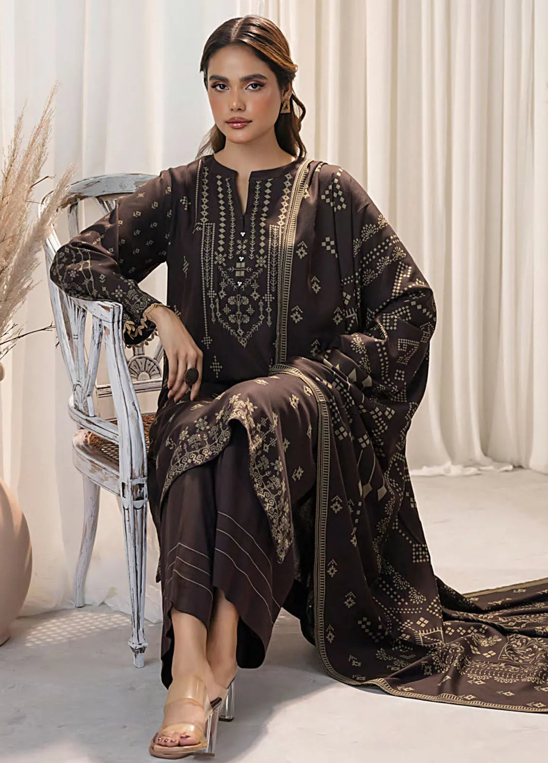 Lakhany Printed Wool Suit Unstitched 3 Piece LSM24CW LG-RL-0127-B - Winter Collection