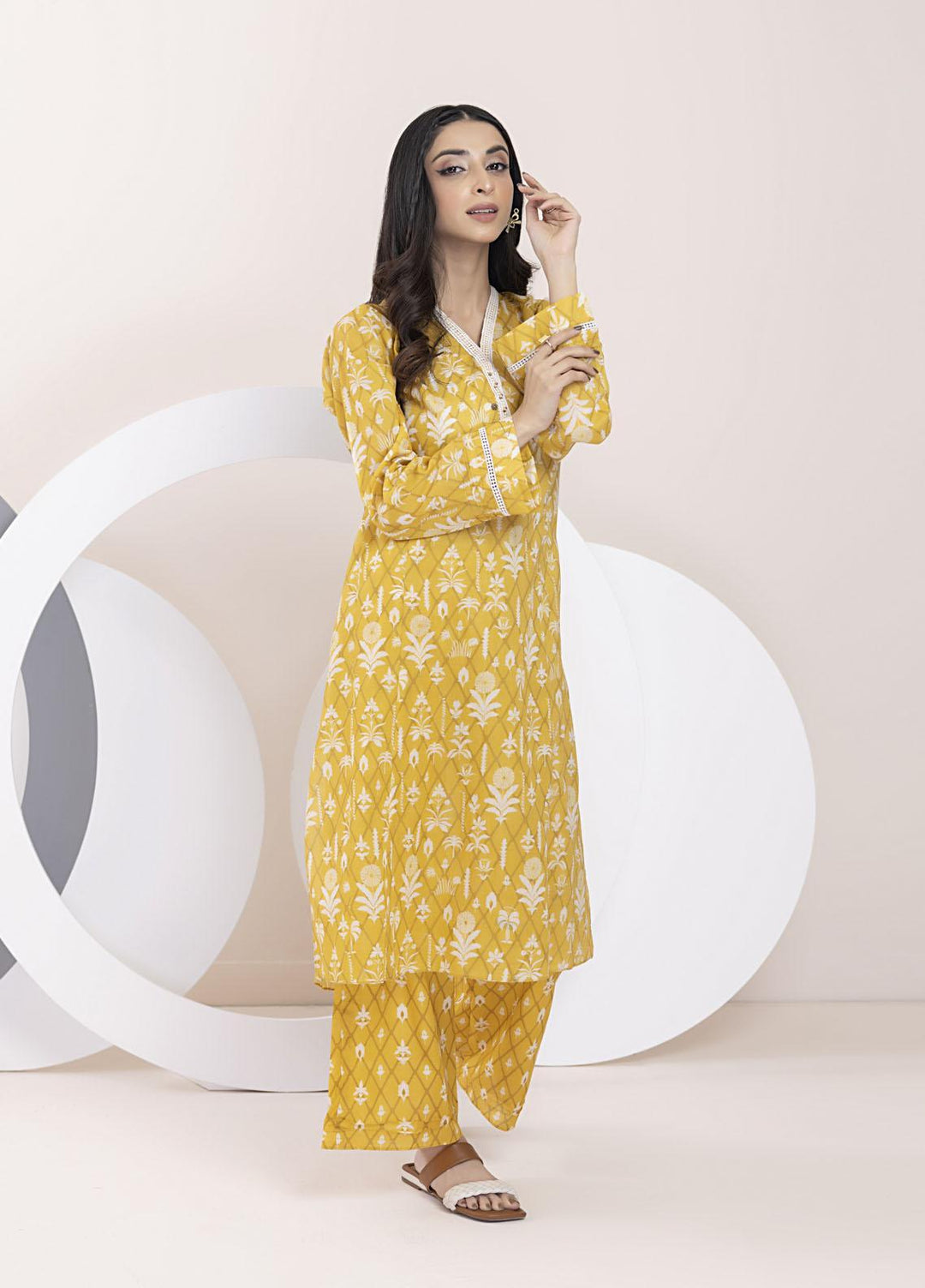 Lakhany Pret Printed Lawn 2 Piece Suit LSM-3031