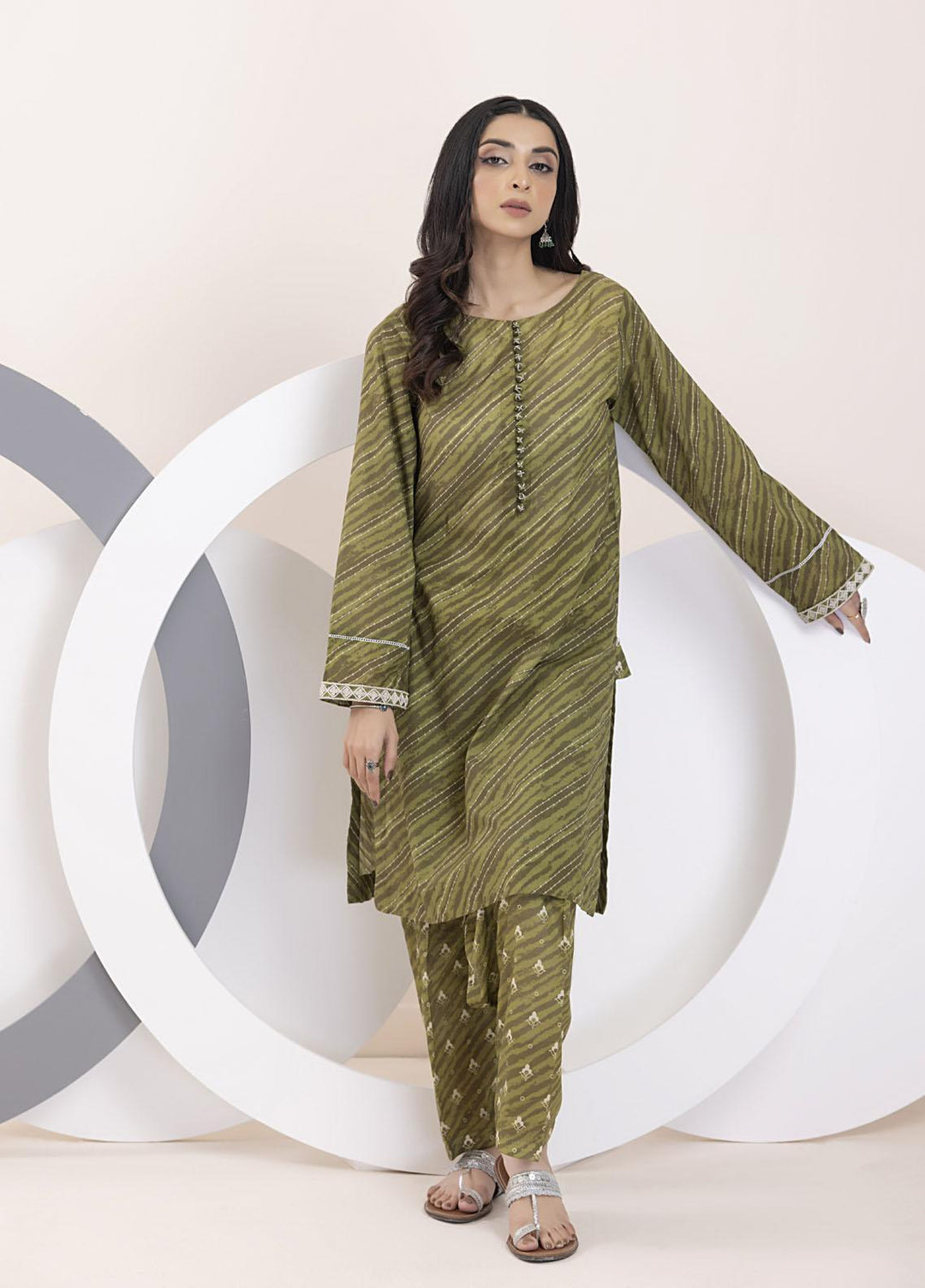 Lakhany Pret Printed Lawn 2 Piece Suit LSM-3037