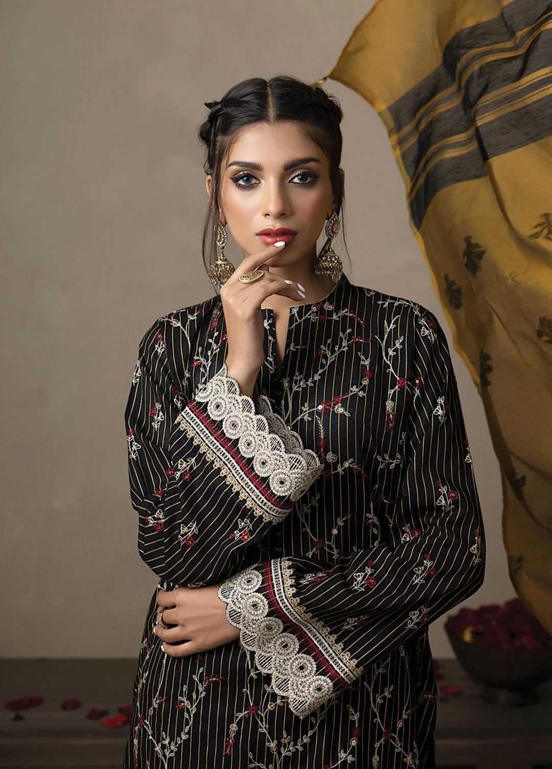 Lakhany Embroidered Lawn Suits Unstitched 3 Piece LSM23SS LG-ZH-0038 - Spring / Summer Collection