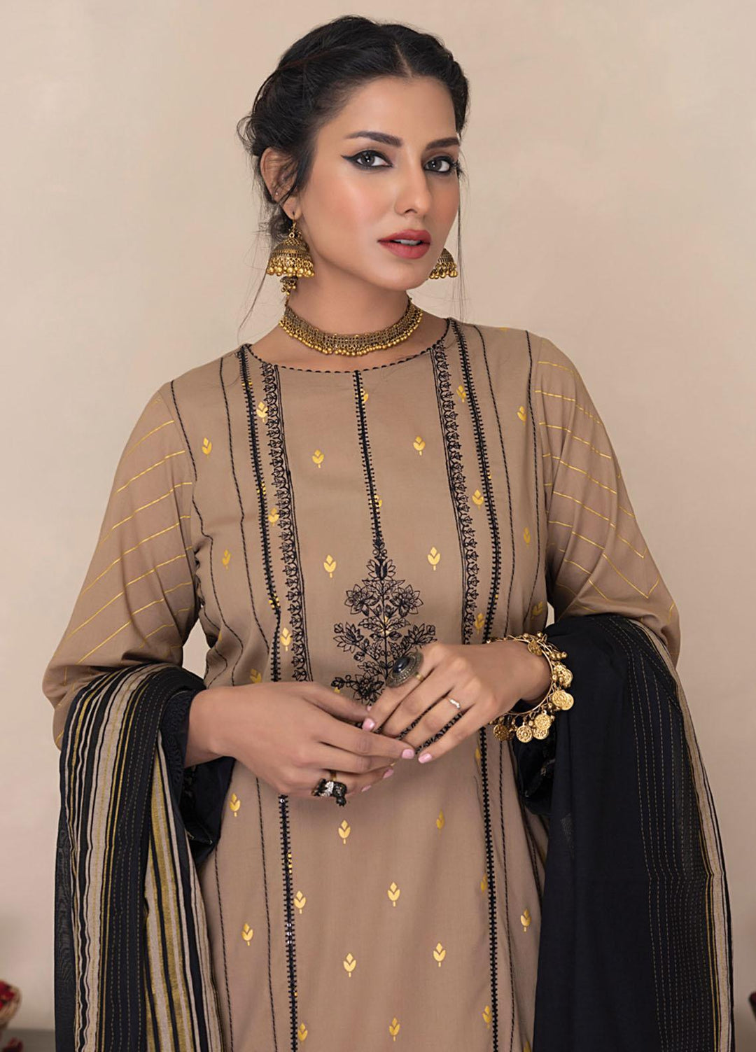 Lakhany Embroidered Lawn Suits Unstitched 3 Piece LSM23SS LG-SR-0101 - Spring / Summer Collection