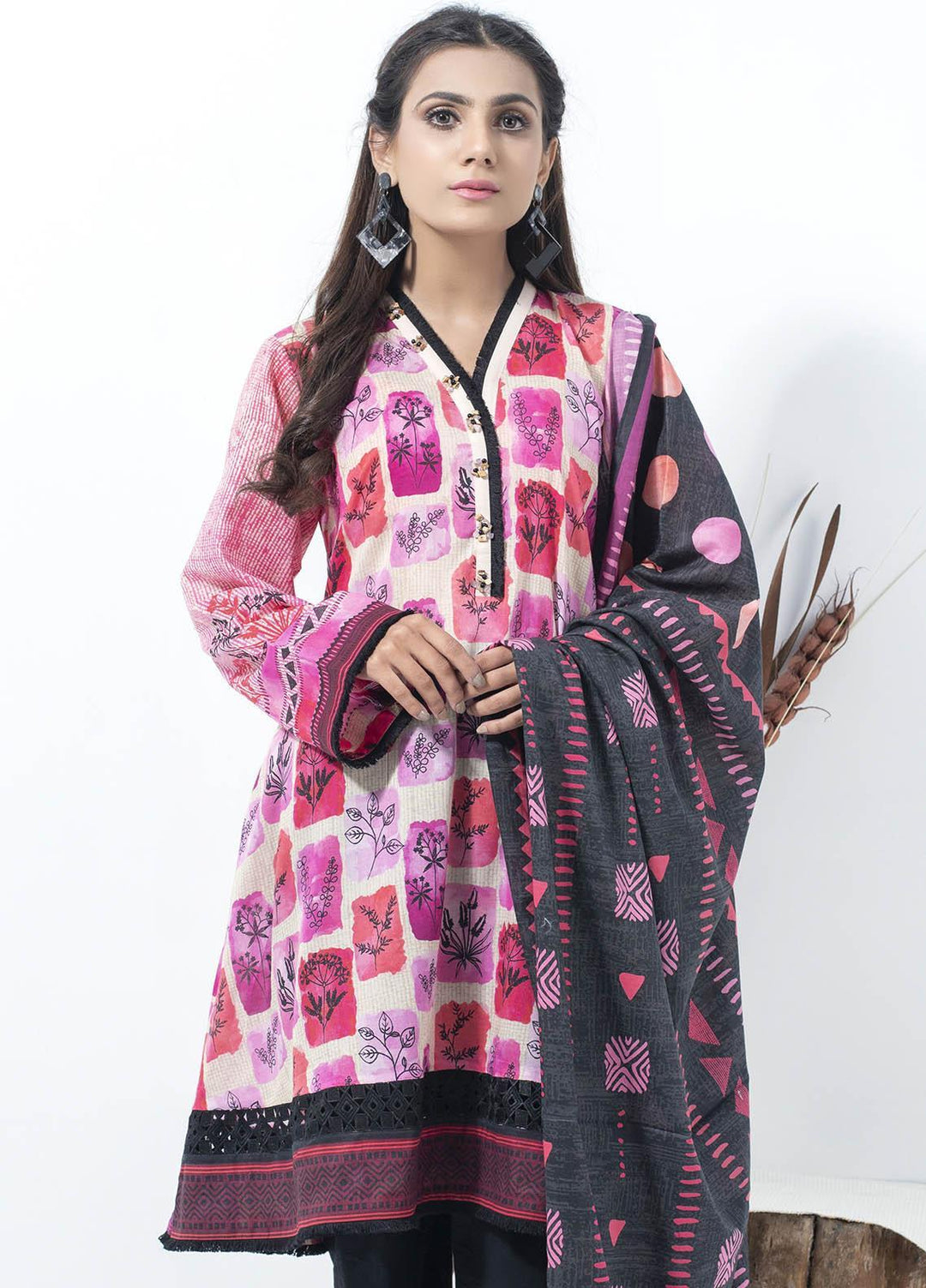 Lakhany Printed Lawn Suits Unstitched 2 Piece LSM21SP SD-2143 - Summer Collection