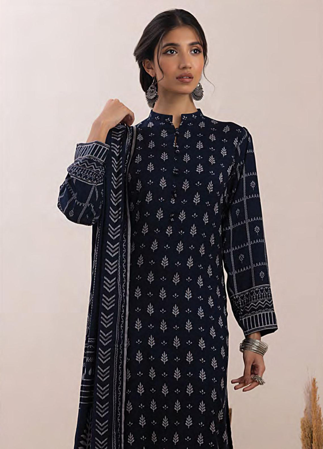 Lakhany Printed Pashmina Suits Unstitched 3 Piece LSM23PP LG-ZH-0093-B - Winter Collection