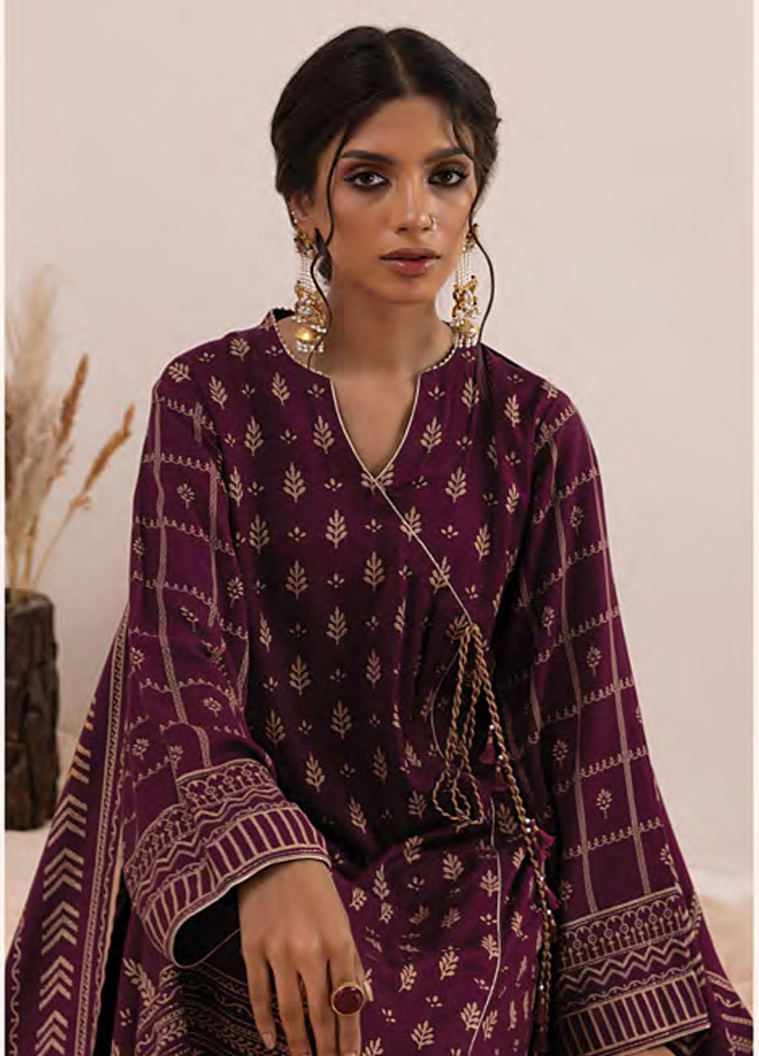 Lakhany Printed Pashmina Suits Unstitched 3 Piece LSM23PP LG-ZH-0093-C - Winter Collection