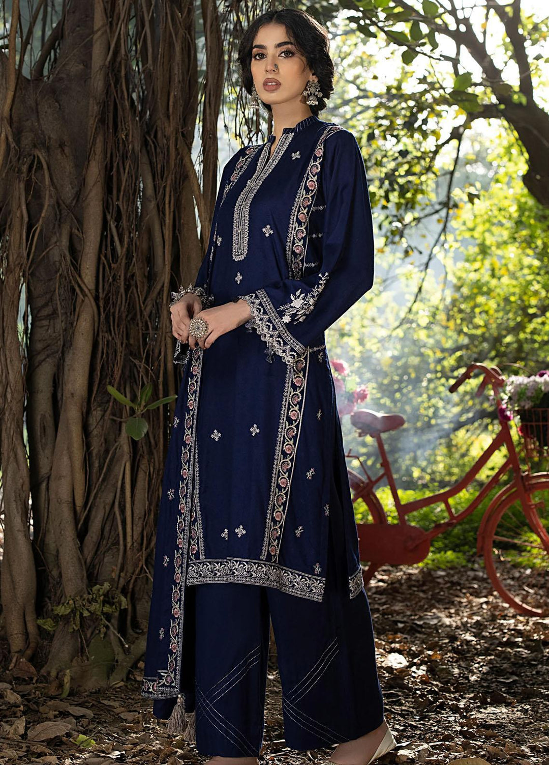Lakhany Embroidered Cashmere Wool Suits Unstitched 3 Piece LSM23WE LG-IZ-0023 - Winter Collection