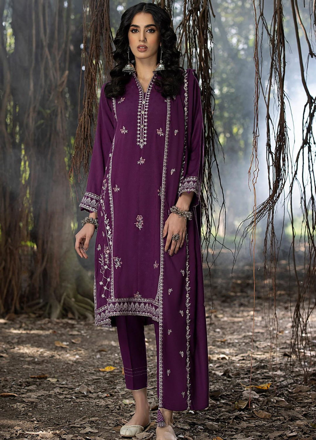 Lakhany Embroidered Cashmere Wool Suits Unstitched 3 Piece LSM23WE LG-IZ-0050 - Winter Collection