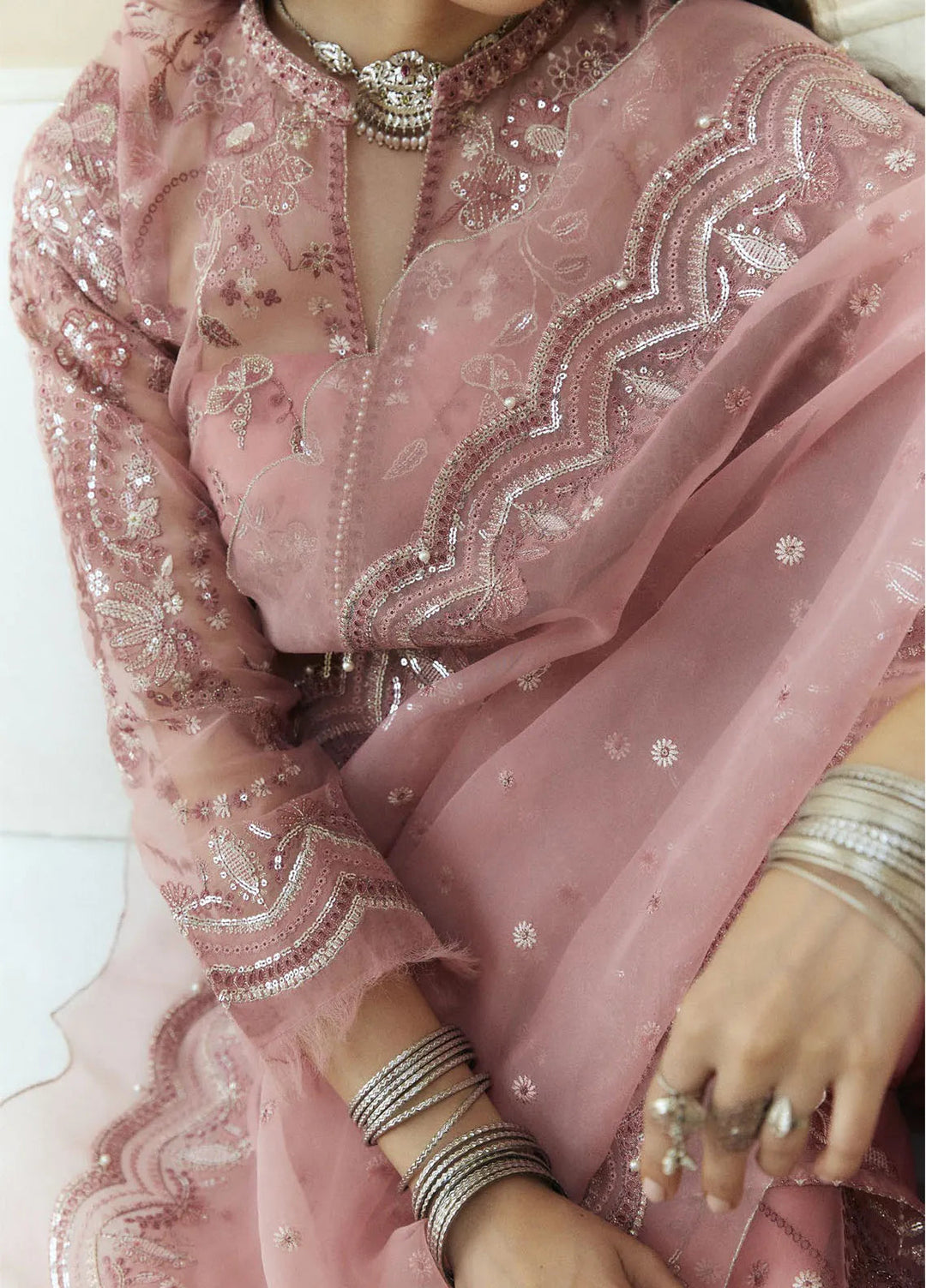 Lovent by Zara Shahjahan Embroidered Organza Suits Unstitched 4 Piece ZS25IW D4 Bisou - Wedding Collection