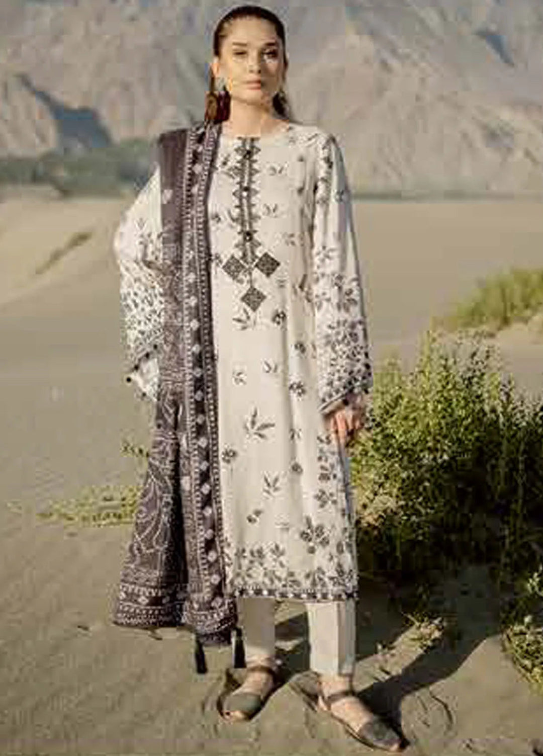 M Basics by Maria B Printed Linen Suits Unstitched 3 Piece MB24MB D-07 A - Winter Collection