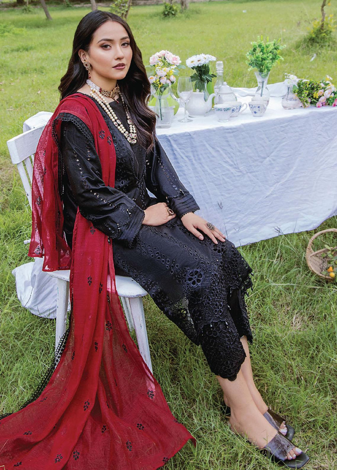 Maah Rukh By Humdum Embroidered Lawn Suits Unstitched 3 Piece HD23MR D-10 - Summer Collection