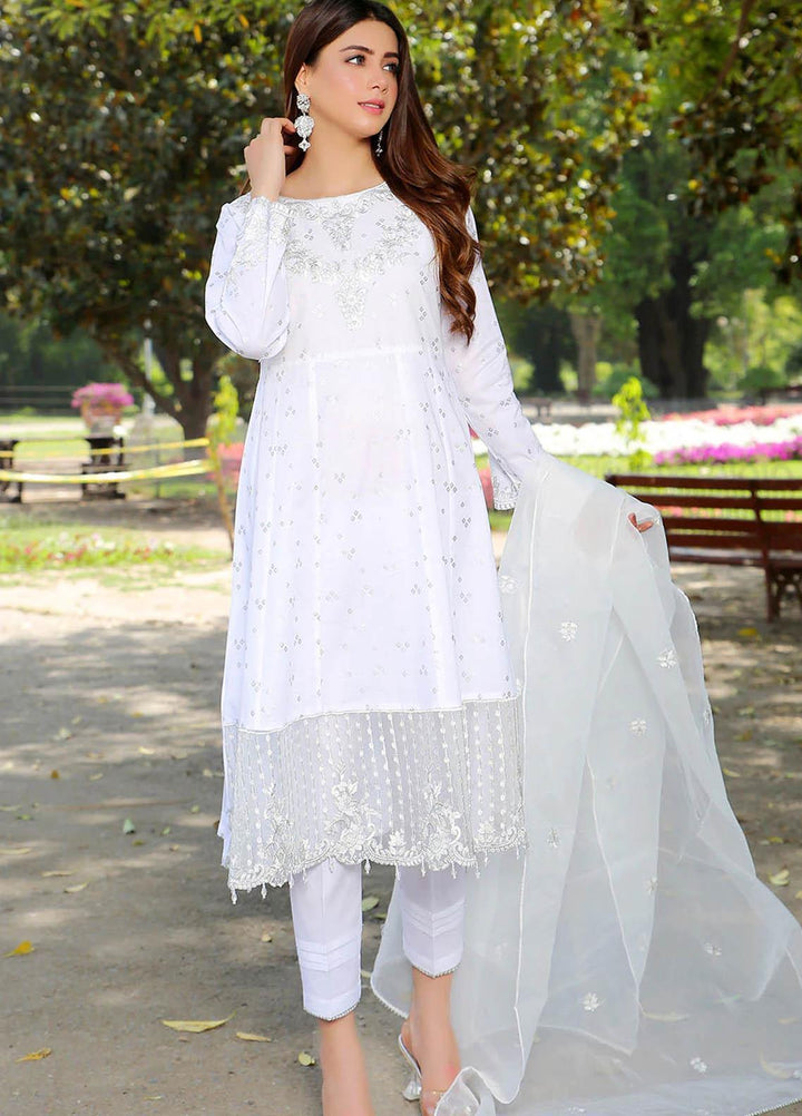 Madame Pret Eid Collection 2022 Pret Embroidered Lawn 3 Piece MDM22PE 2484