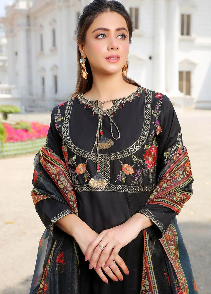Madame Pret Eid Collection 2022 Pret Embroidered Lawn 3 Piece MDM22PE 2488