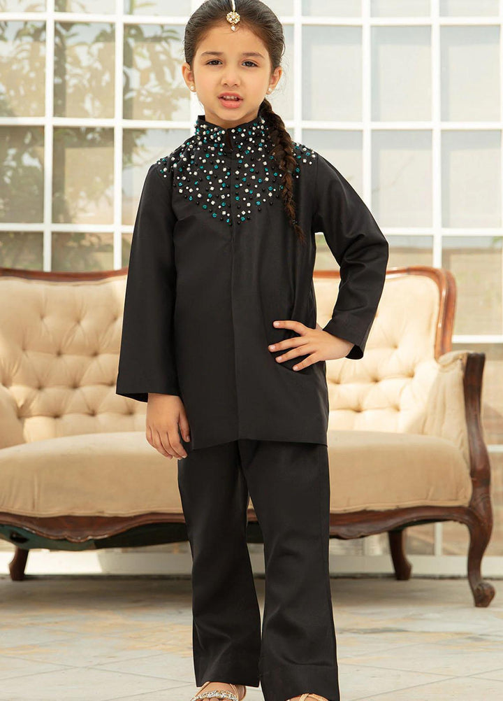Vanya Pret Embroidered Lawn 2 Piece VY22MM ME-04