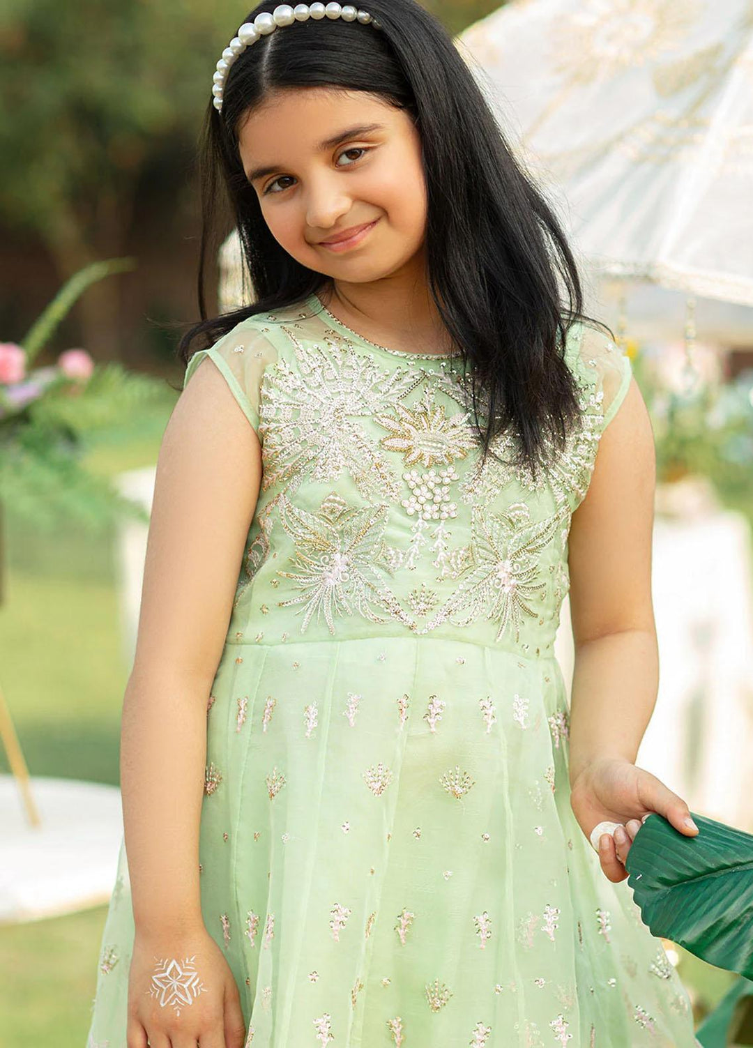 Vanya Pret Embroidered Raw Silk 2 Piece VY22MM ME-08