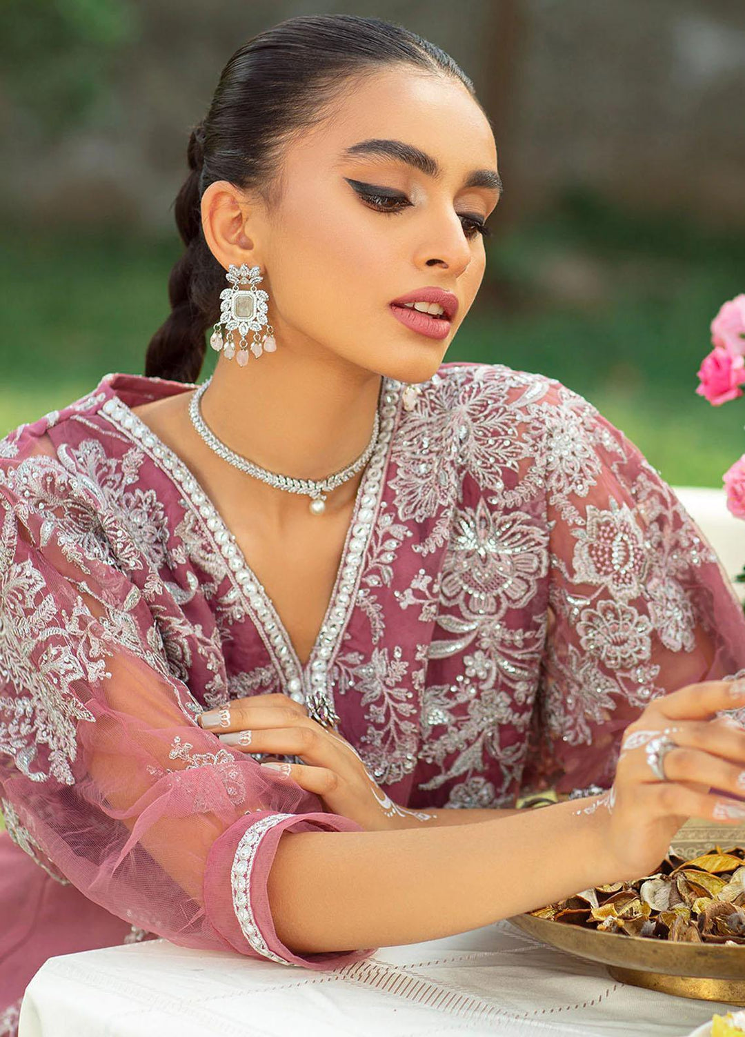 Vanya Pret Embroidered Organza 2 Piece VY22MM MM-06
