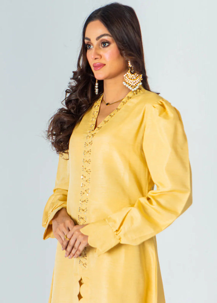 Mahnoor Ejaaz Pret Embroidered Silk 3 Piece Suit MELP-SH-001