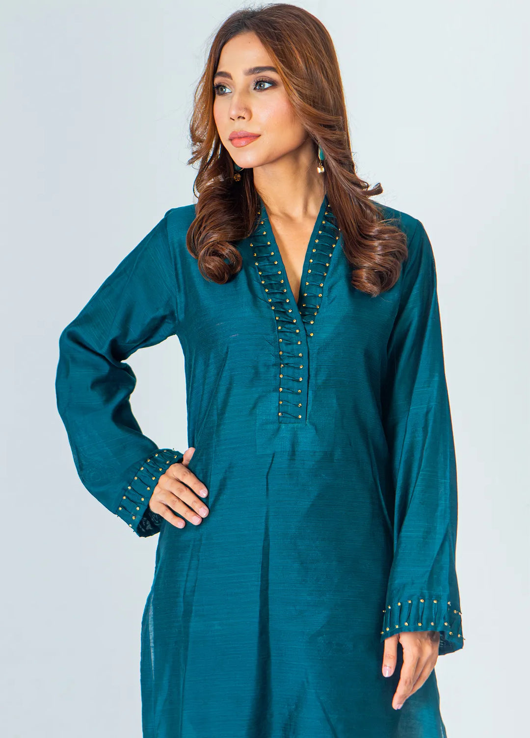 Mahnoor Ejaaz Pret Embroidered Silk 3 Piece Suit MELP-SH-007