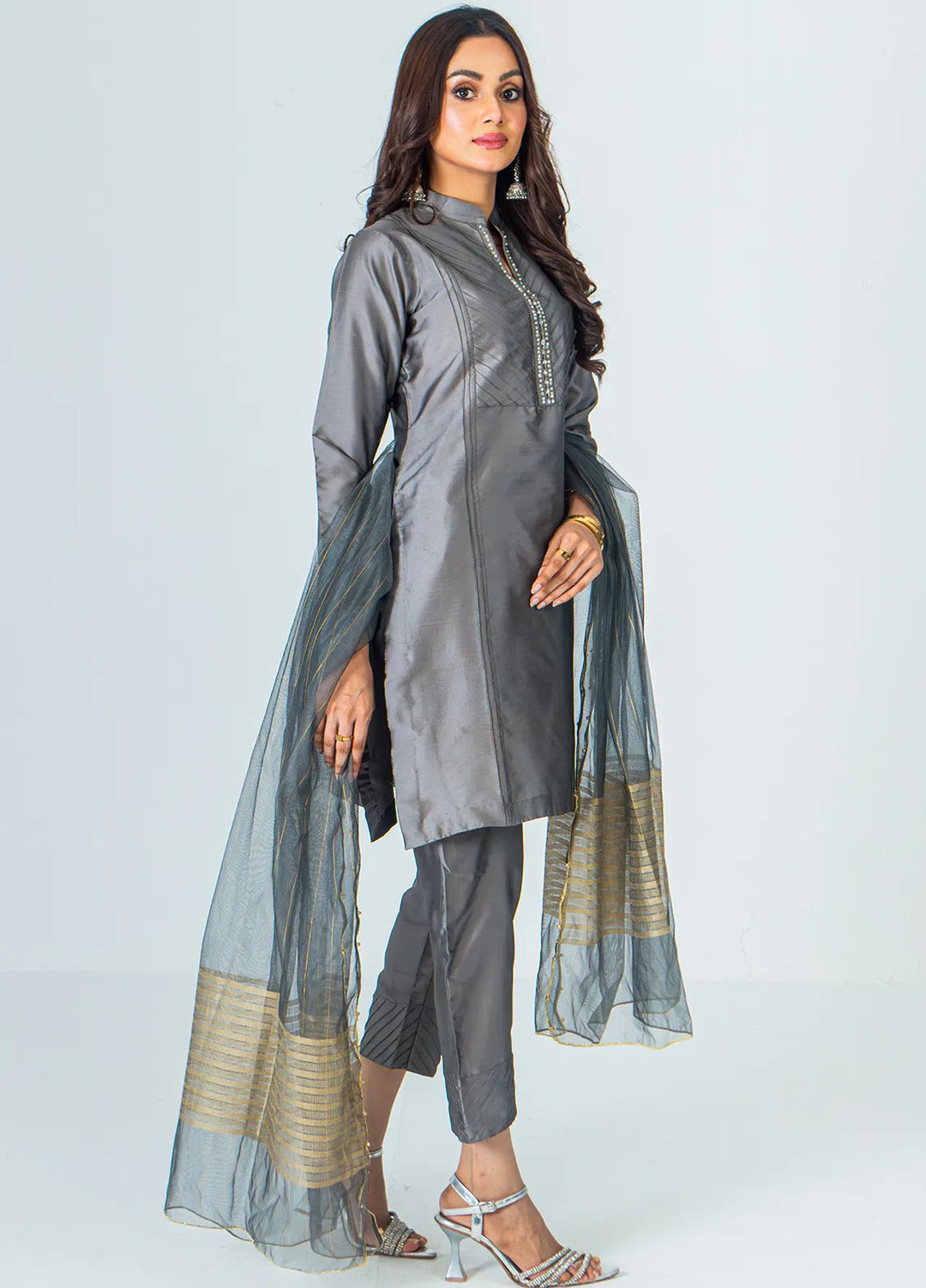 Mahnoor Ejaaz Pret Embroidered Silk 3 Piece Suit MELP-SH-008