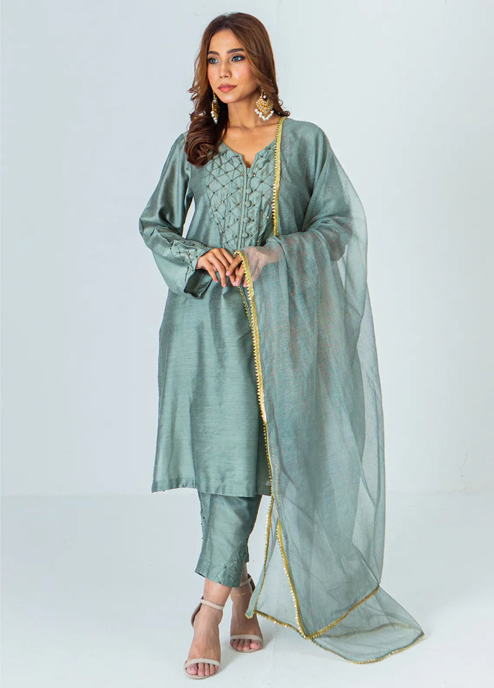 Mahnoor Ejaaz Pret Embroidered Silk 3 Piece Suit MELP-SH-011