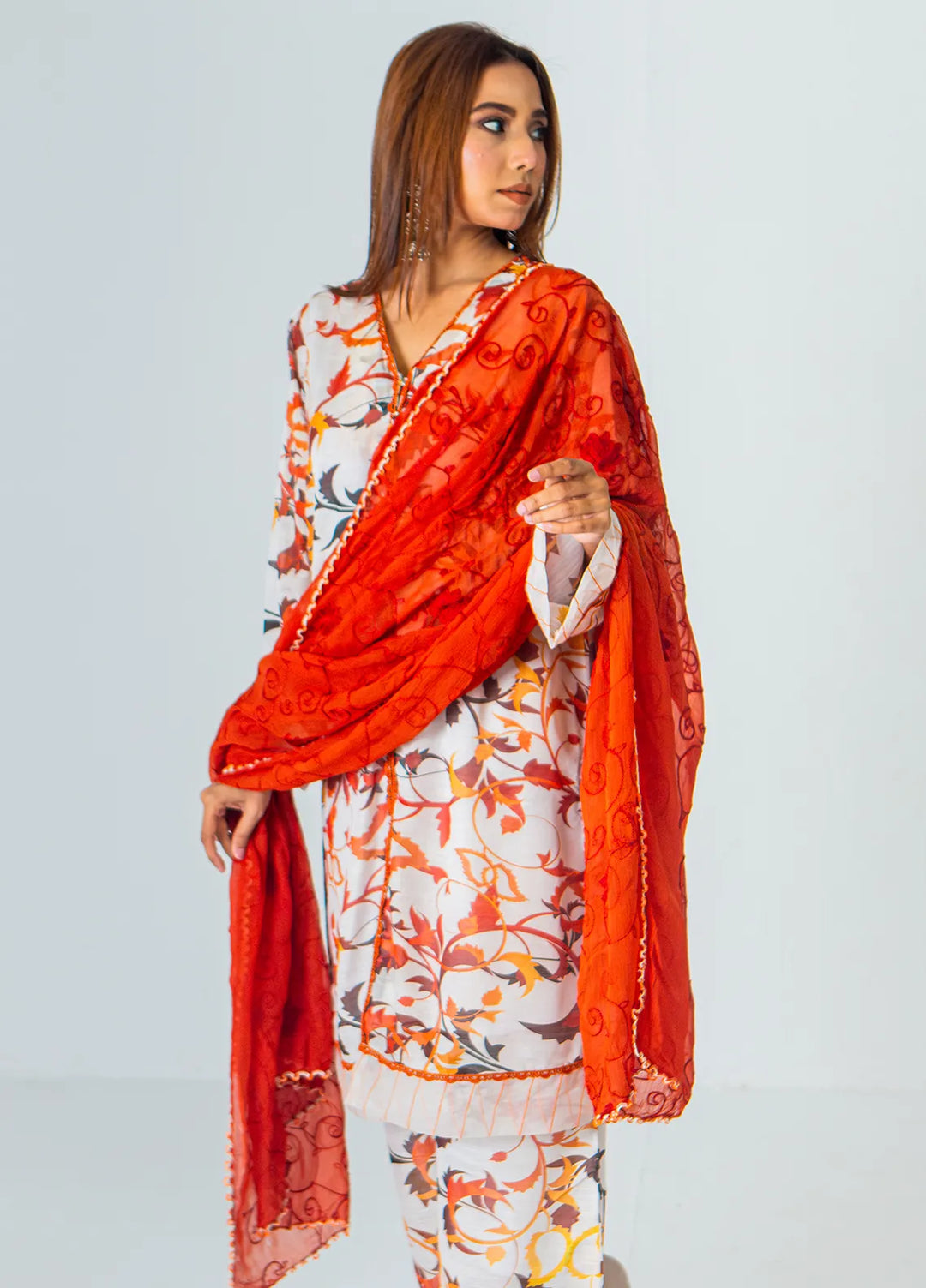 Mahnoor Ejaaz Pret Printed Swiss Lawn 3 Piece Suit ME-SPC 003