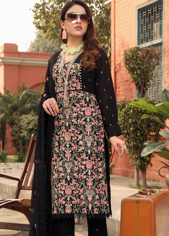 Mahnur Embroidered Lawn Suits Unstitched 3 Piece MN23L-V2 D-03 - Summer Collection
