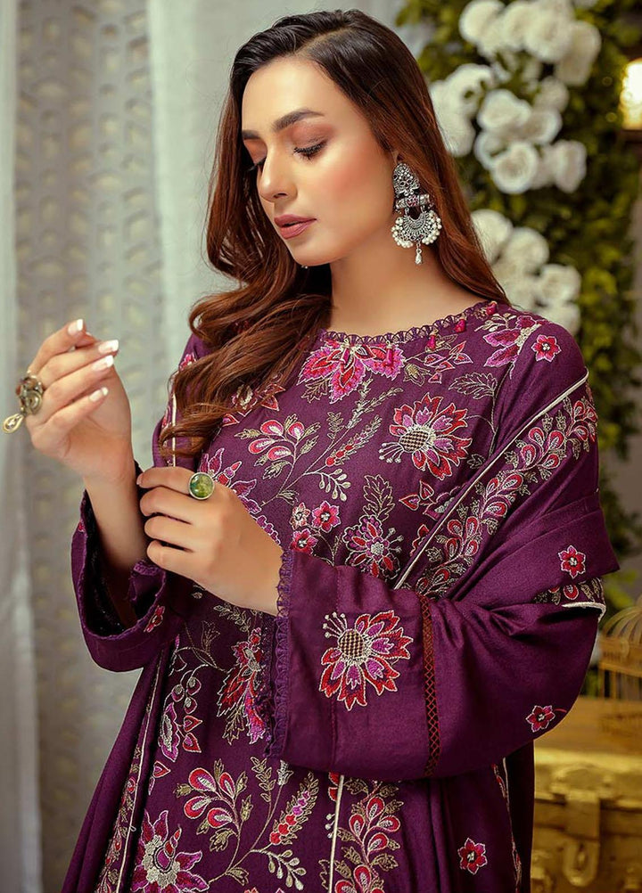 Mahpara By Mahnur Embroidered Karandi Suits Unstitched 3 Piece MN22M D-01 - Winter Collection