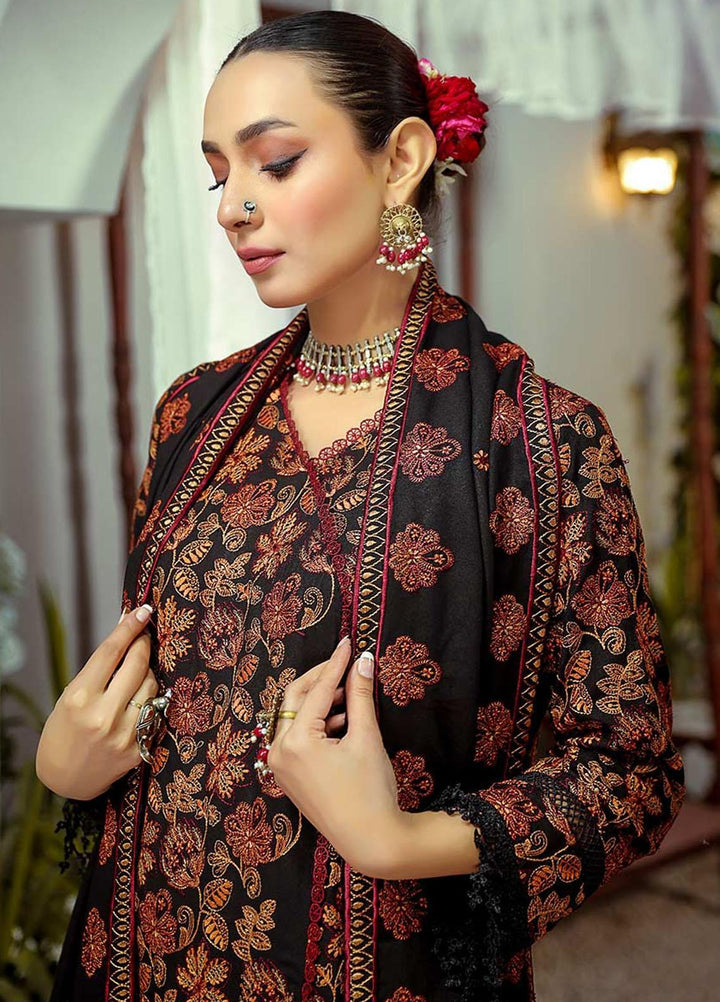 Mahpara By Mahnur Embroidered Karandi Suits Unstitched 3 Piece MN22M D-09 - Winter Collection