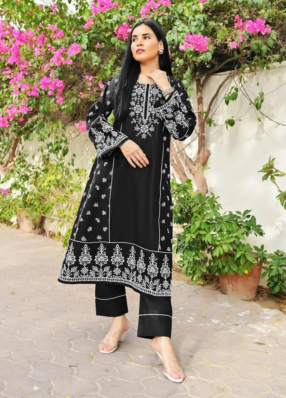 MAK Fashion Pret Embroidered Cotton 2 Piece Suit DILRUBA