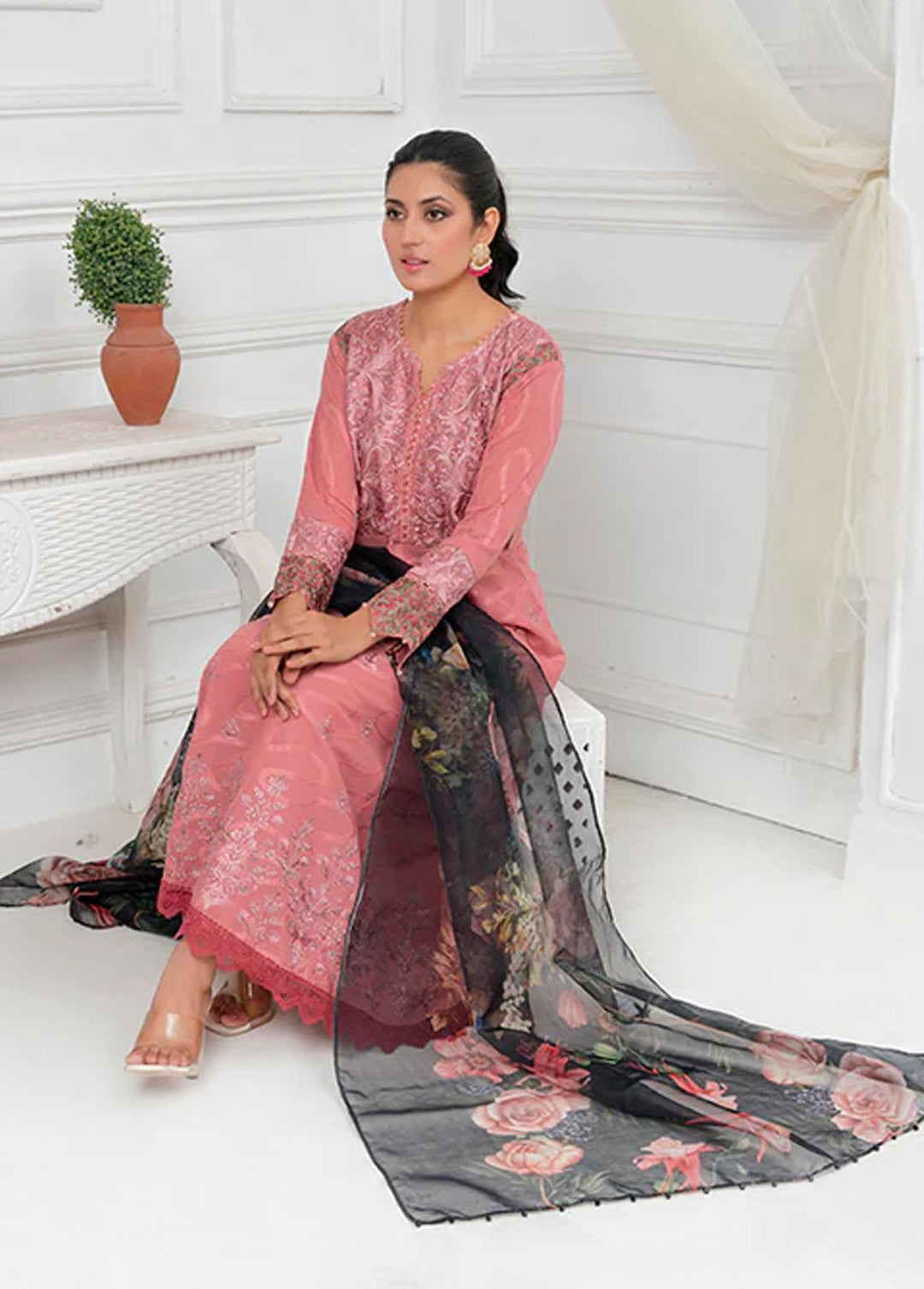 Maleena Fashion Pret Embroidered Lawn 2 Piece Suit MLN23RW Hester