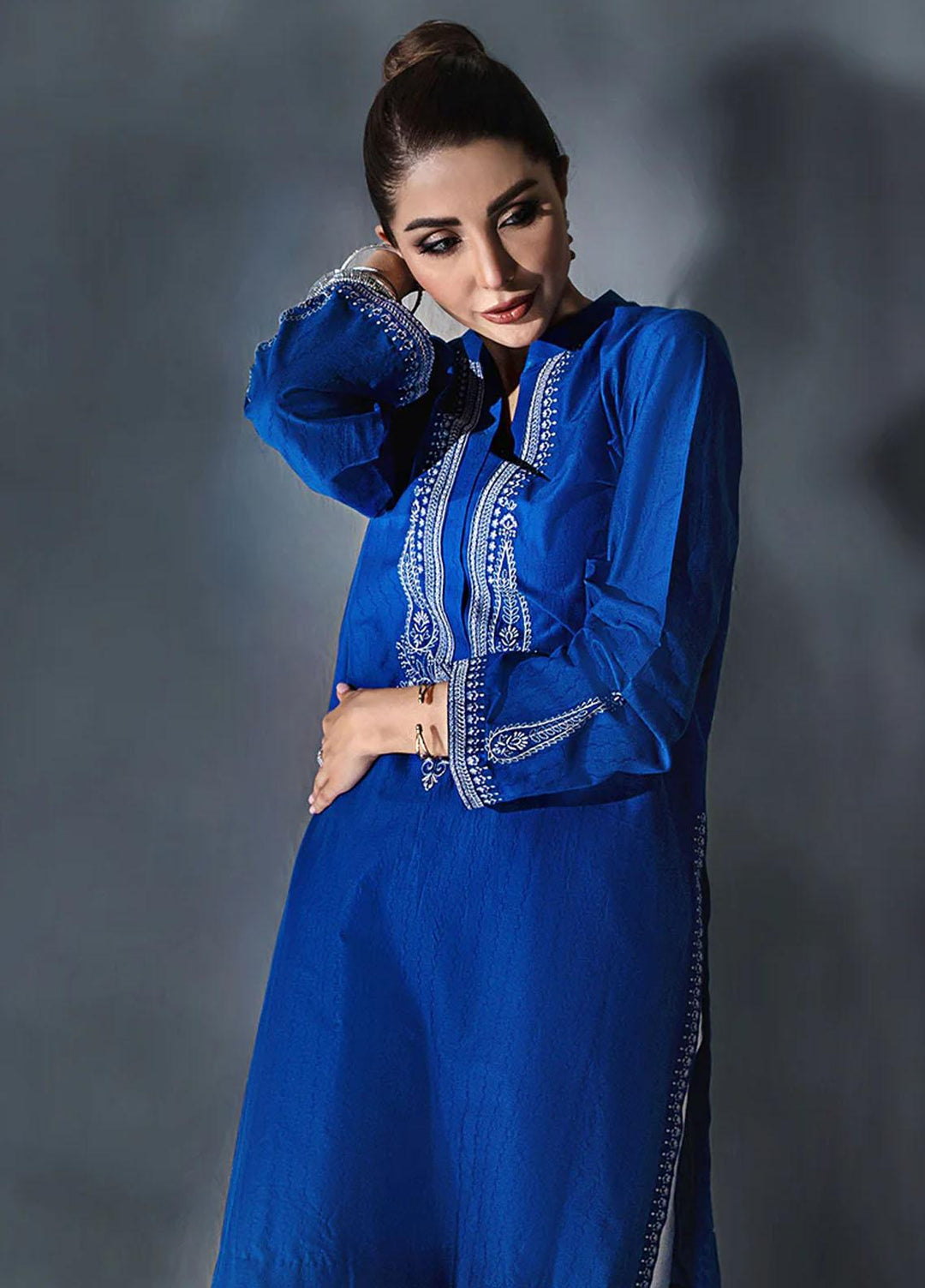Malook By Shazia Ovais Pret Embroidered Lawn 2 Piece Suit MLK23P Nile