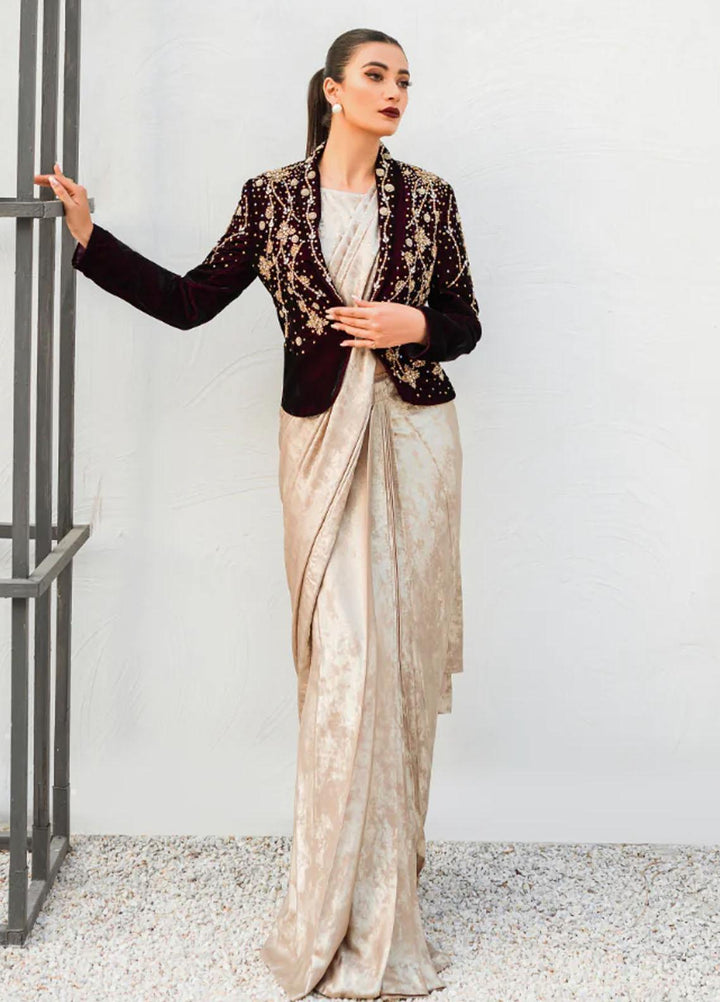 Malook By Shazia Ovais Pret Embroidered Velvet Jacket MLK23V Erina