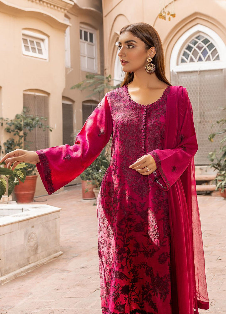 Manaal Arfeen Luxury Pret  Karandi 3 Piece Suit MNL23LP Deep Magenta