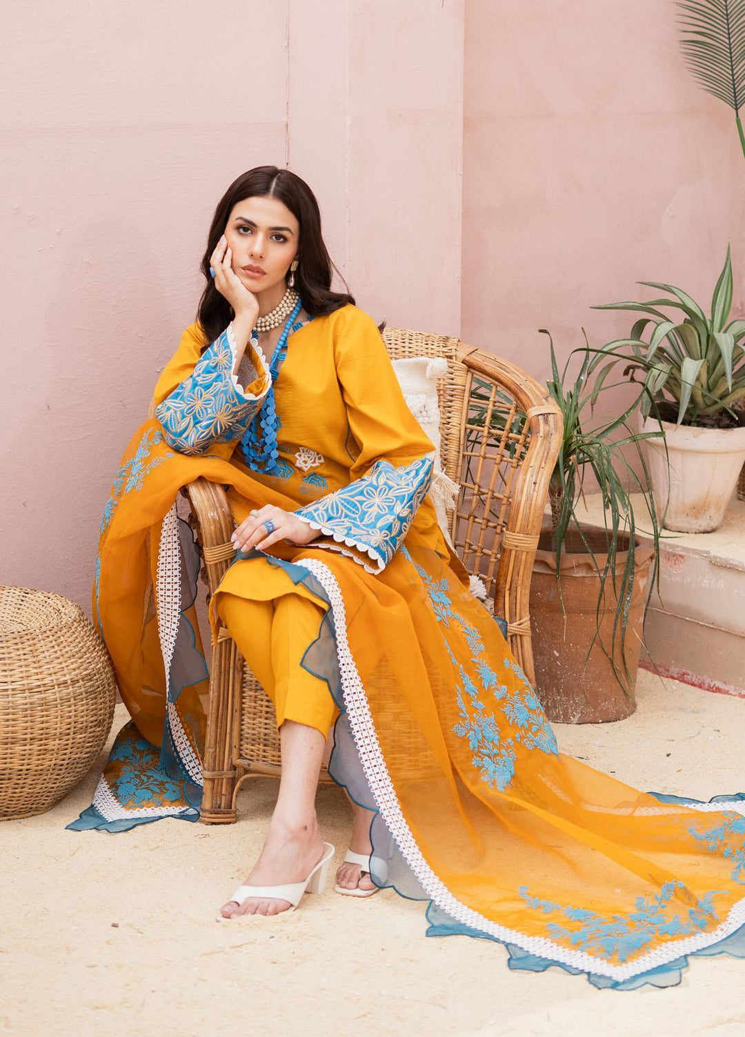 Maria Osama Khan Casual Pret  Lawn 3 Piece Suit MOK23CP Carnation