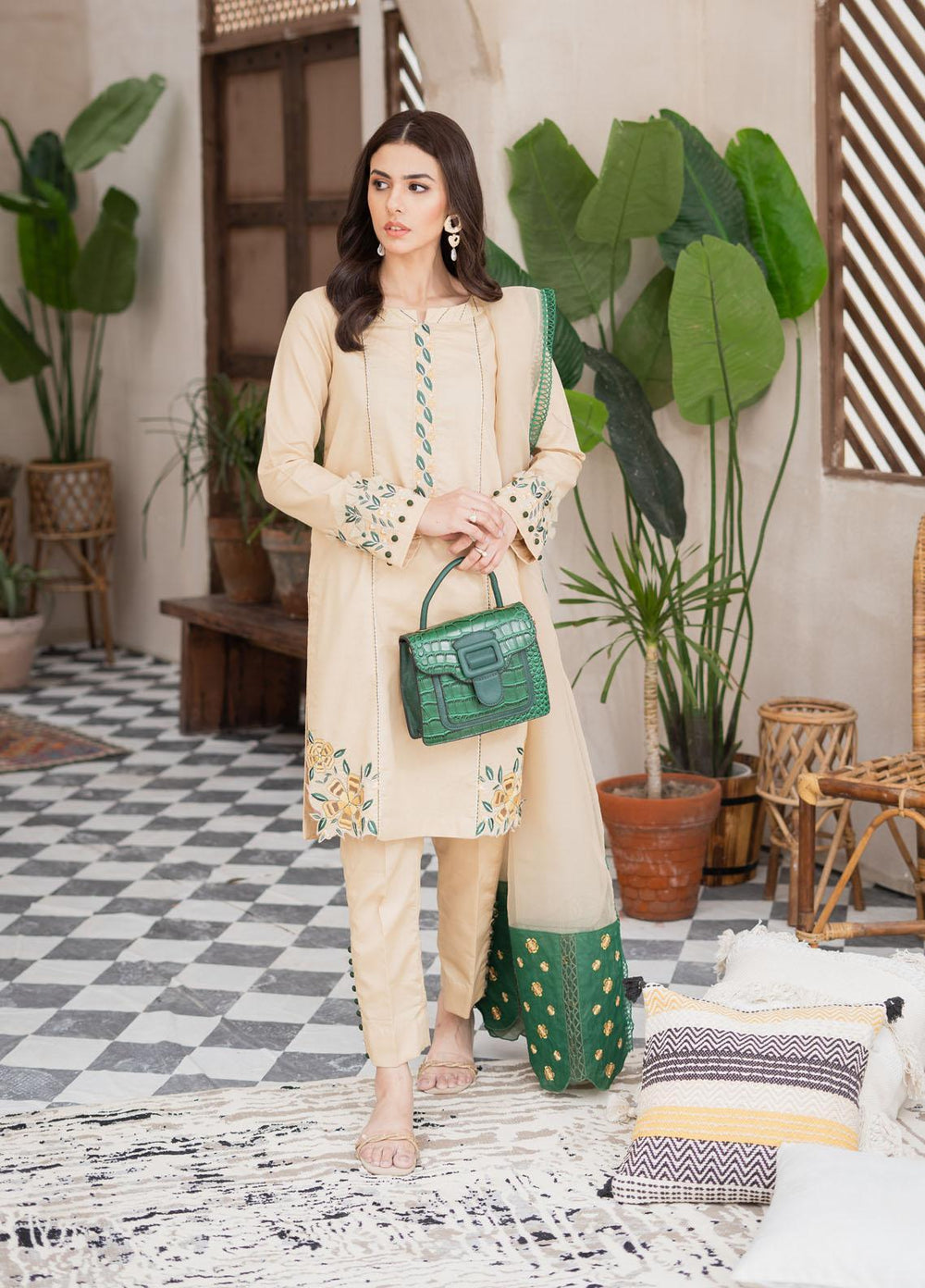 Maria Osama Khan Casual Pret  Lawn 3 Piece Suit MOK23CP Star Jasmine