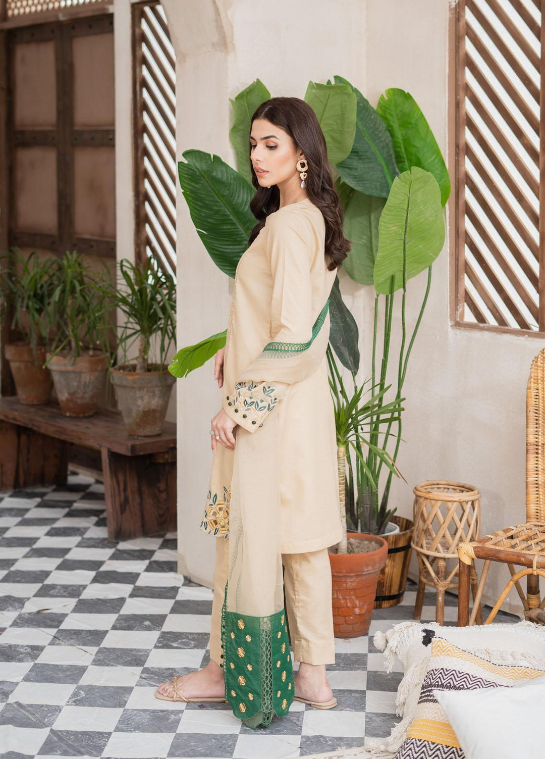Maria Osama Khan Casual Pret  Lawn 3 Piece Suit MOK23CP Star Jasmine