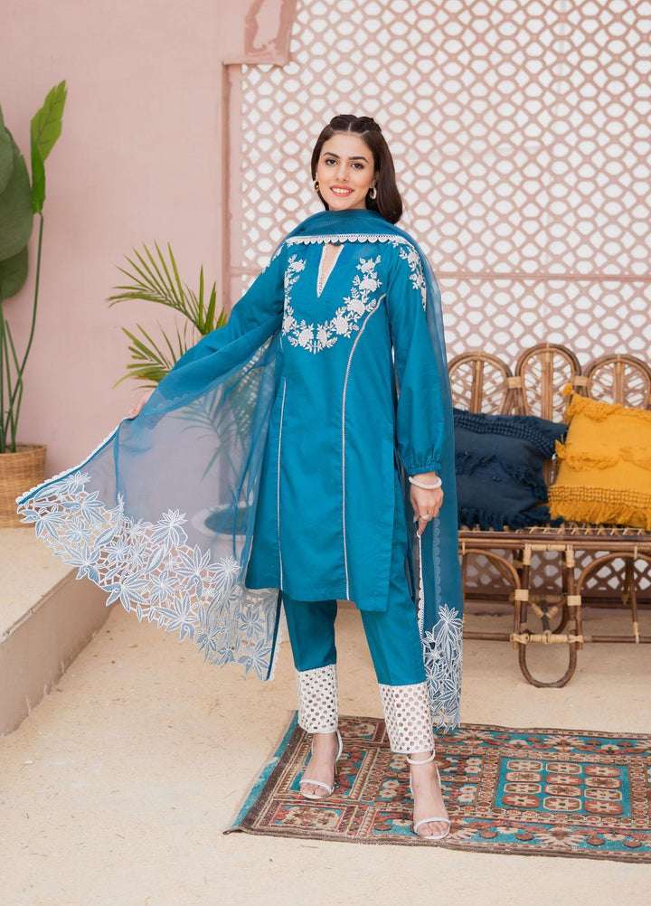 Maria Osama Khan Casual Pret  Lawn 3 Piece Suit MOK23CP Butterfly Pea