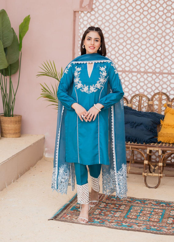 Maria Osama Khan Casual Pret  Lawn 3 Piece Suit MOK23CP Butterfly Pea